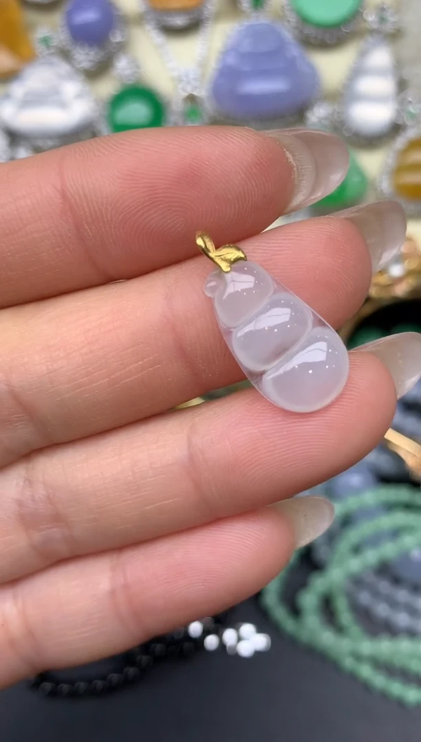翡翠18K金镶嵌颈饰17-雪姐翡翠天天见