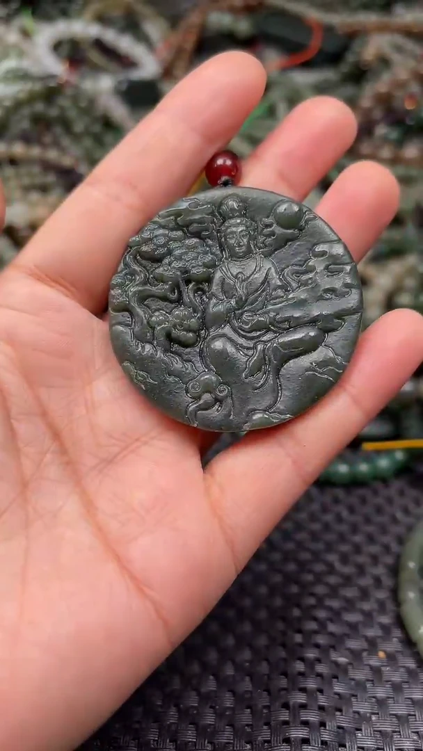 颈饰未镶嵌和田玉1