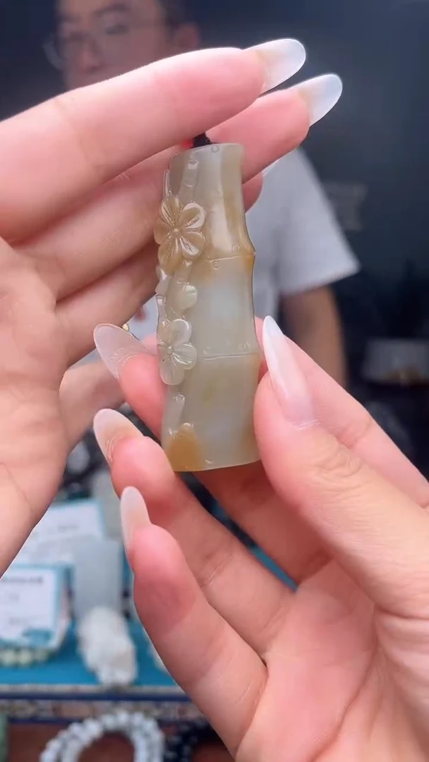 未镶嵌和田玉挂件1