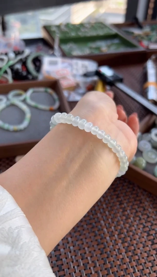 【闪购商品】翡翠手串未镶嵌210买断