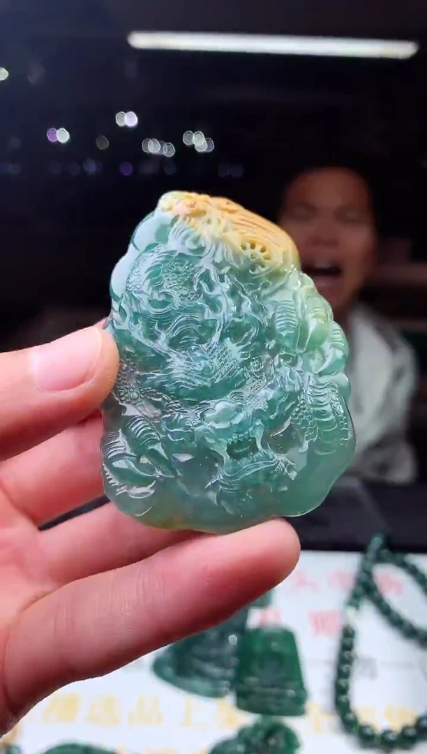 未镶嵌定制翡翠天然A货翡翠拍一发一