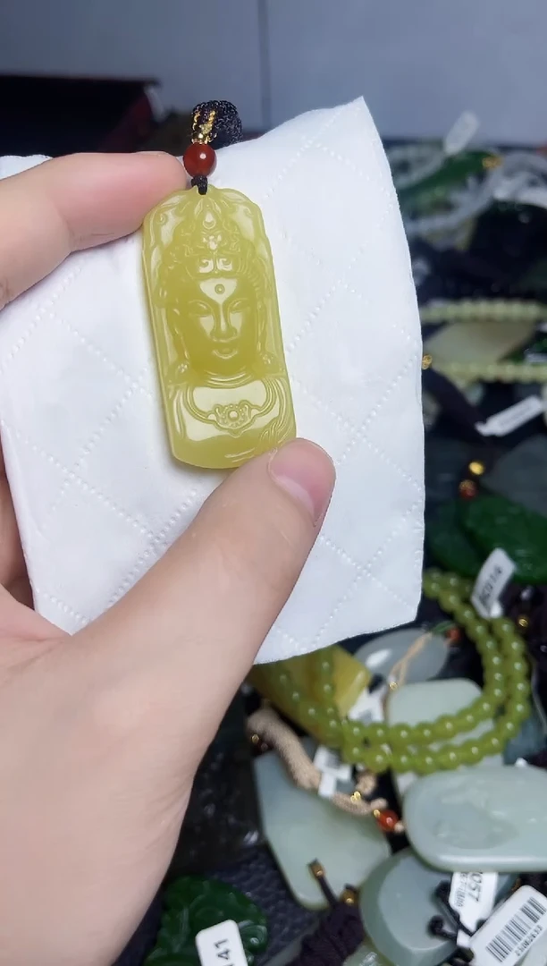 颈饰未镶嵌和田玉1