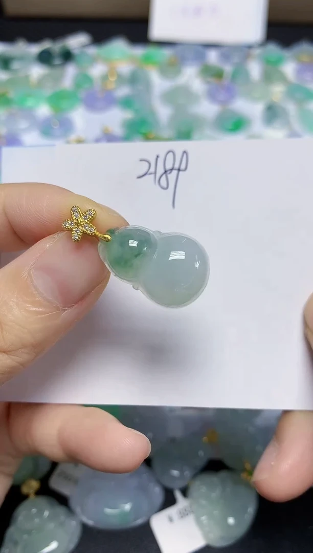 翡翠未镶嵌颈饰天然缅甸翡翠A货