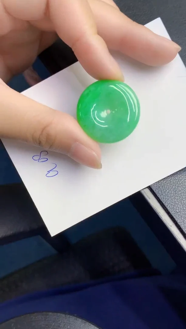 翡翠未镶嵌颈饰000000000