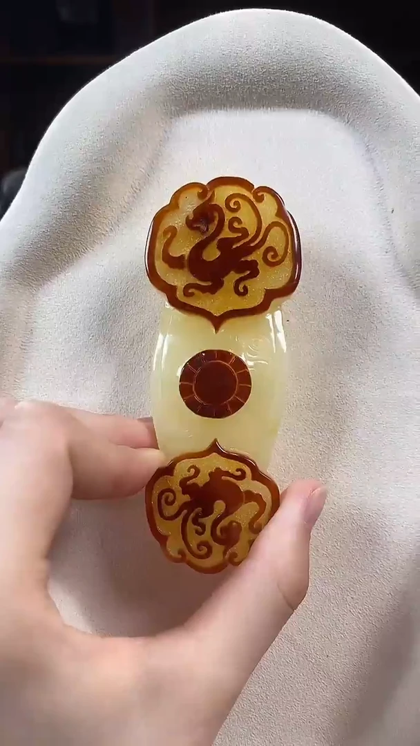 琥珀颈饰未镶嵌吊坠