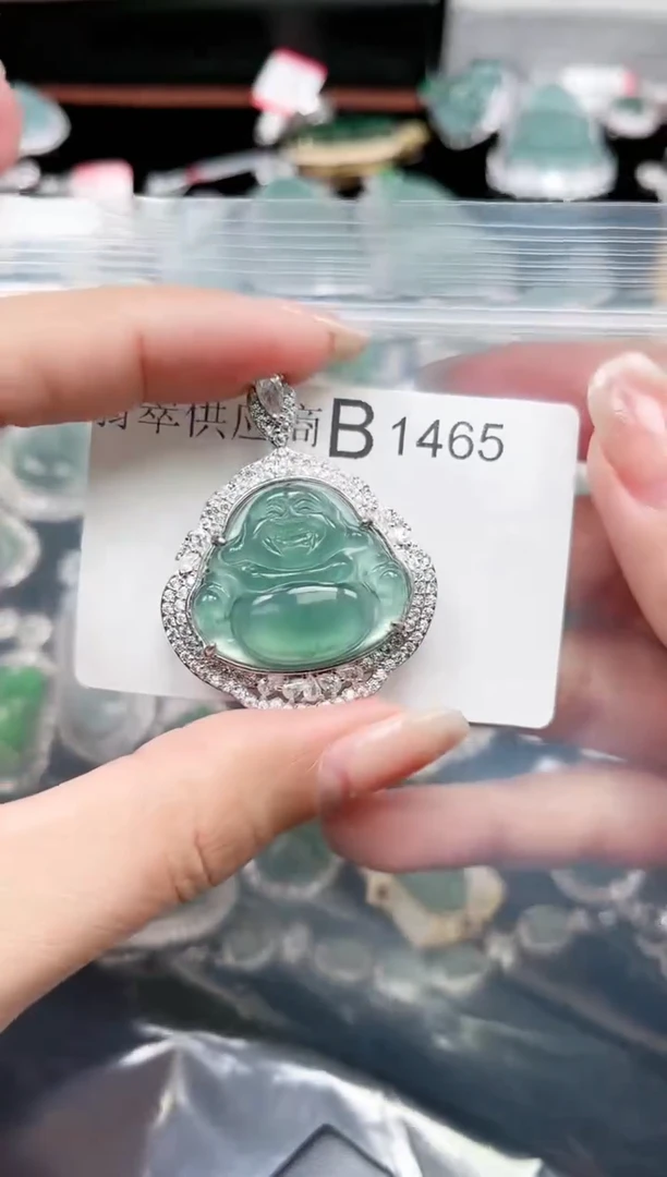 【闪购商品】翡翠颈饰未镶嵌1465赠皮绳