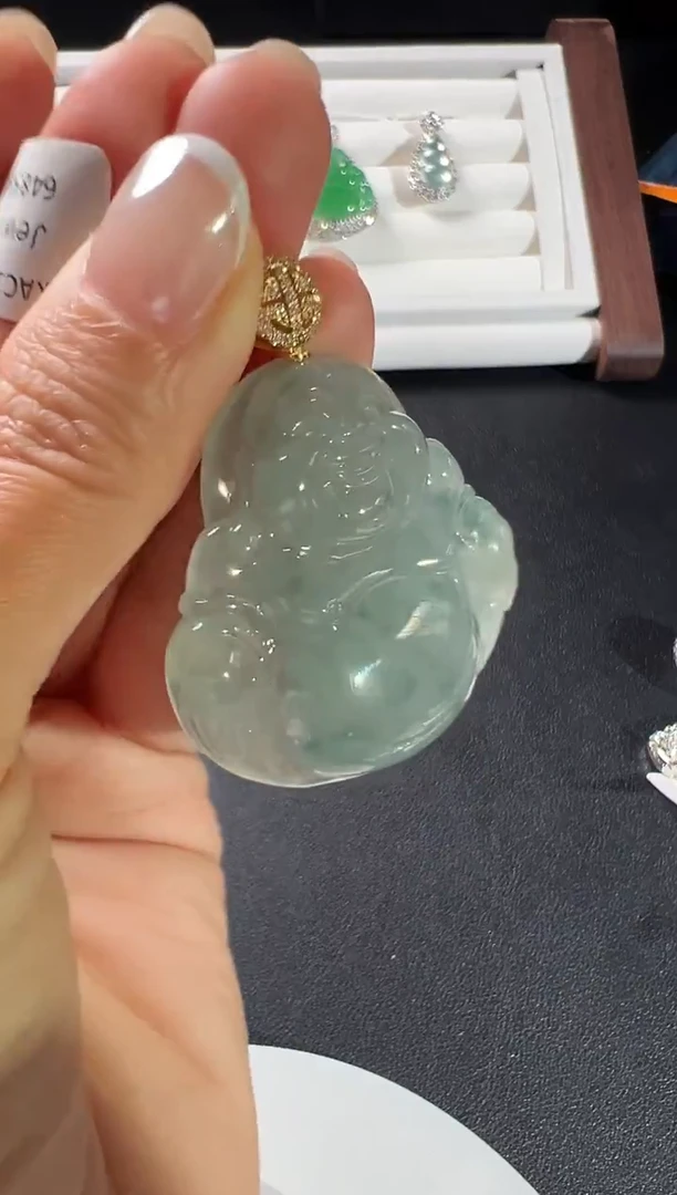 颈饰18K金镶嵌翡翠KAC1224-032