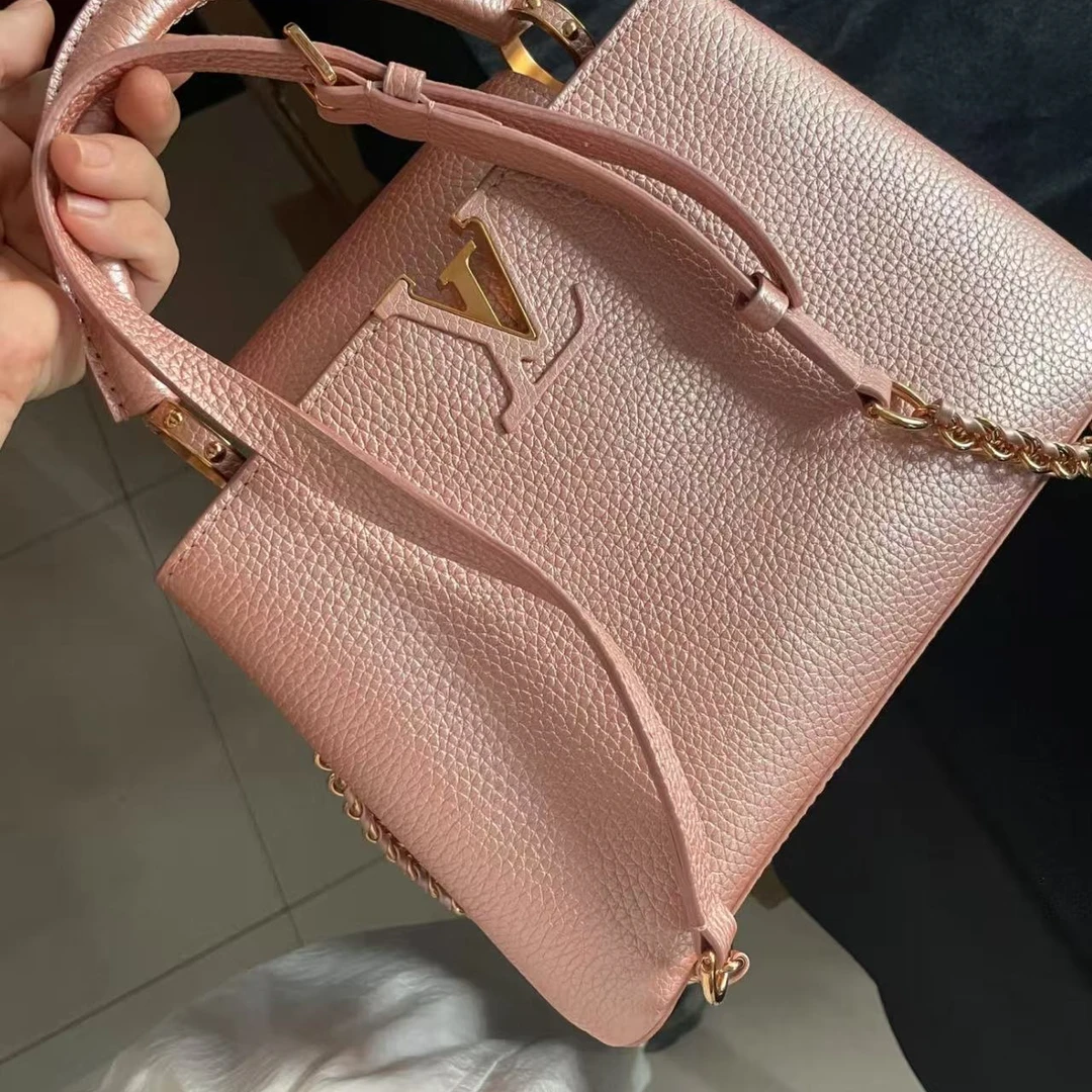 95新 LouisVuitton/路易威登 坤球奢选lv珠光粉卡普森手提包