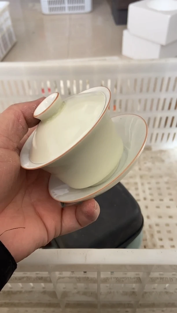 无运费险有瑕疵的摄影的产品有使用过的痕迹有点脏介意勿拍