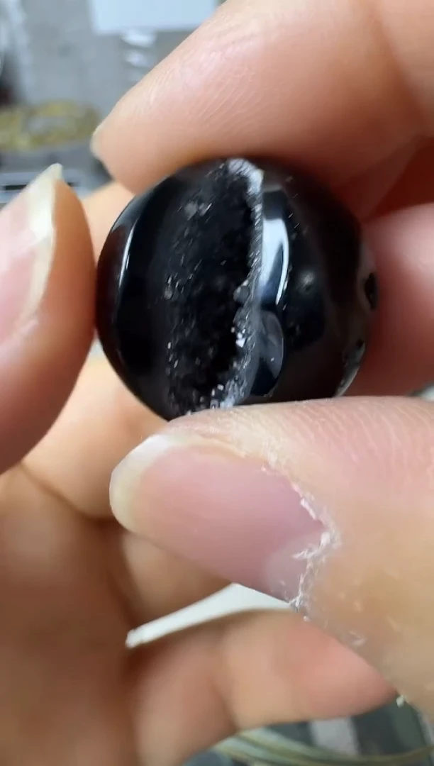 银S925镶嵌颈饰玛瑙/玉髓矿坑