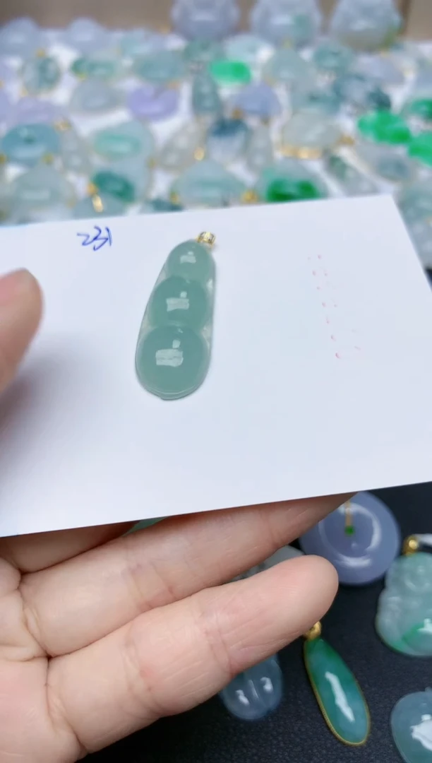 【闪购商品】翡翠颈饰18K金镶嵌天然翡翠A货