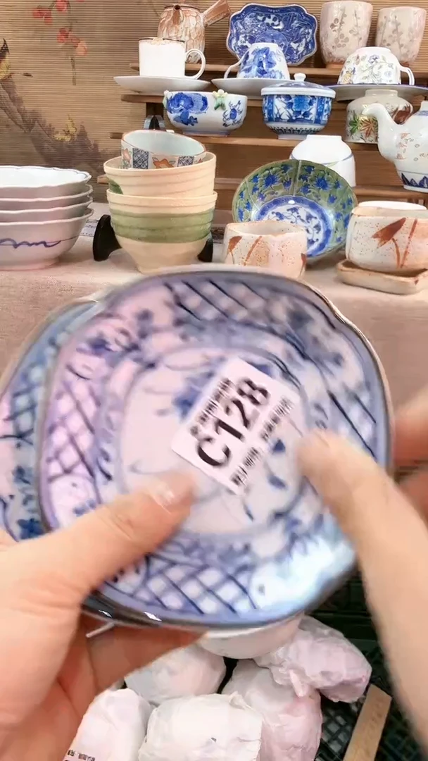 【闪购商品】瓷片多宝阁瓷器满18米包邮 C128