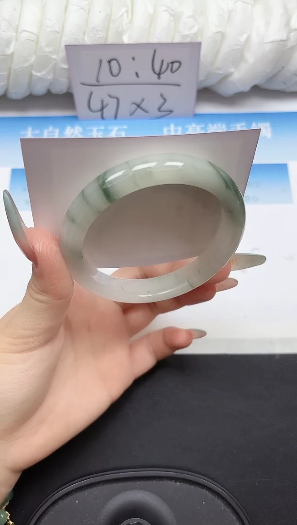 未镶嵌手镯石英质玉7-62