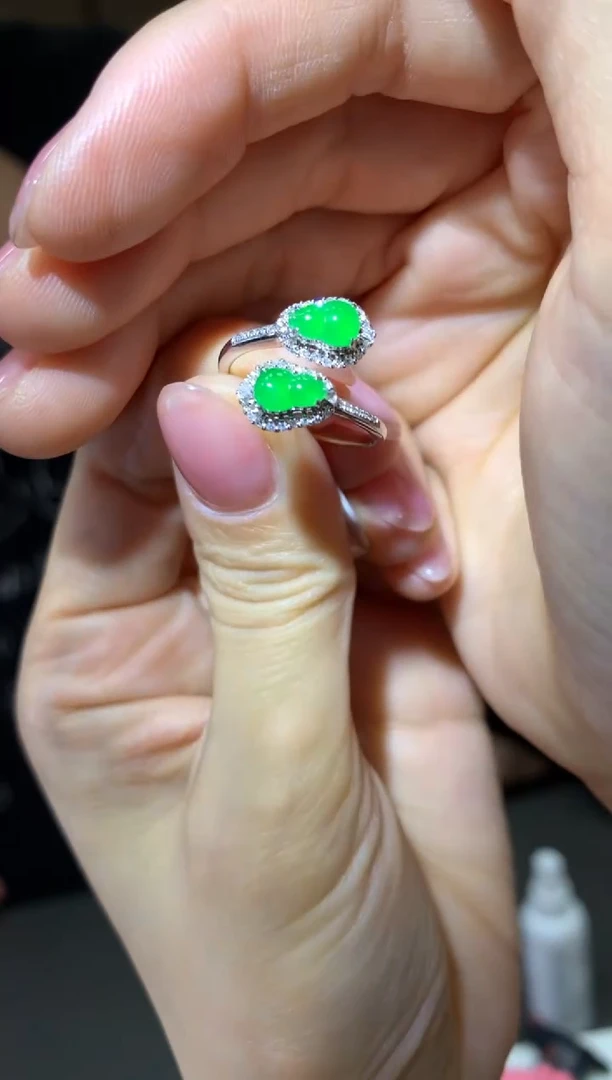 翡翠戒指18K金镶嵌|不退不换