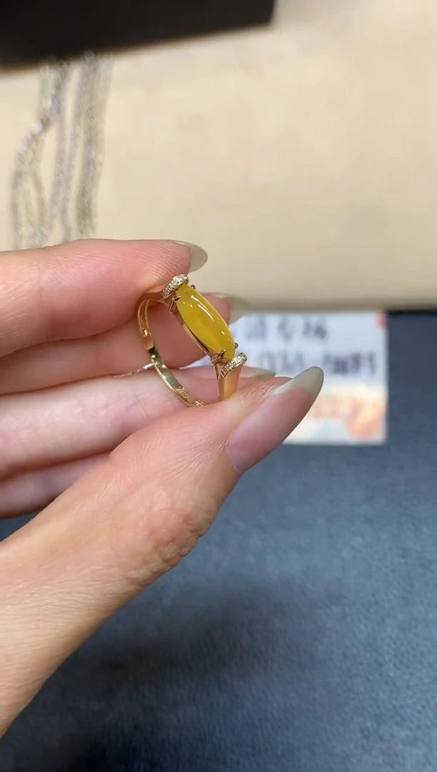 18K金镶嵌戒指翡翠5【无鉴赏期】
