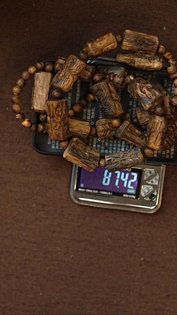 沉香手串M****r87克+定制款雕刻罗汉多圈多样性发其一