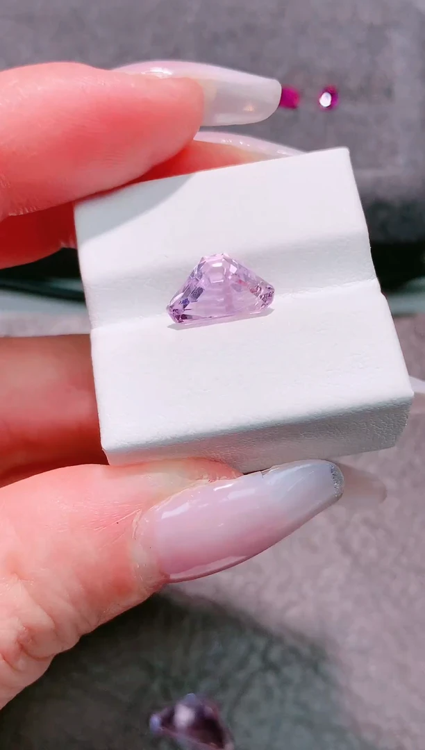 未镶嵌锂辉石裸石3.19ct