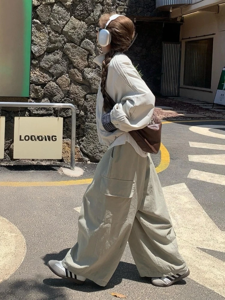 韩系超好看慵懒松弛感杏色外套休闲显瘦浅卡其色工装裤时尚两件套
