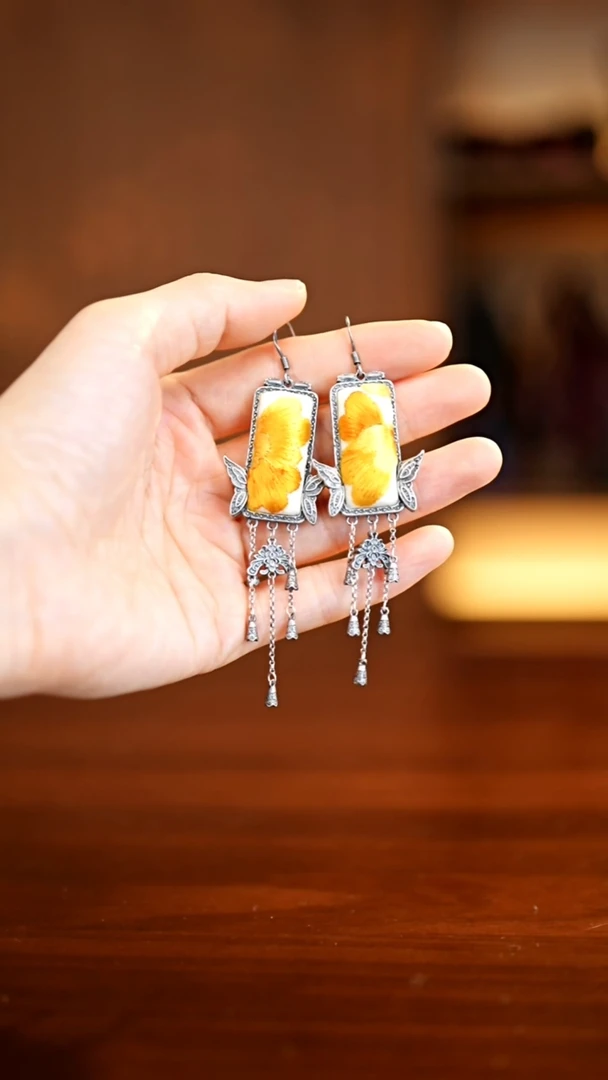 刺绣私人定制苗族手工A718