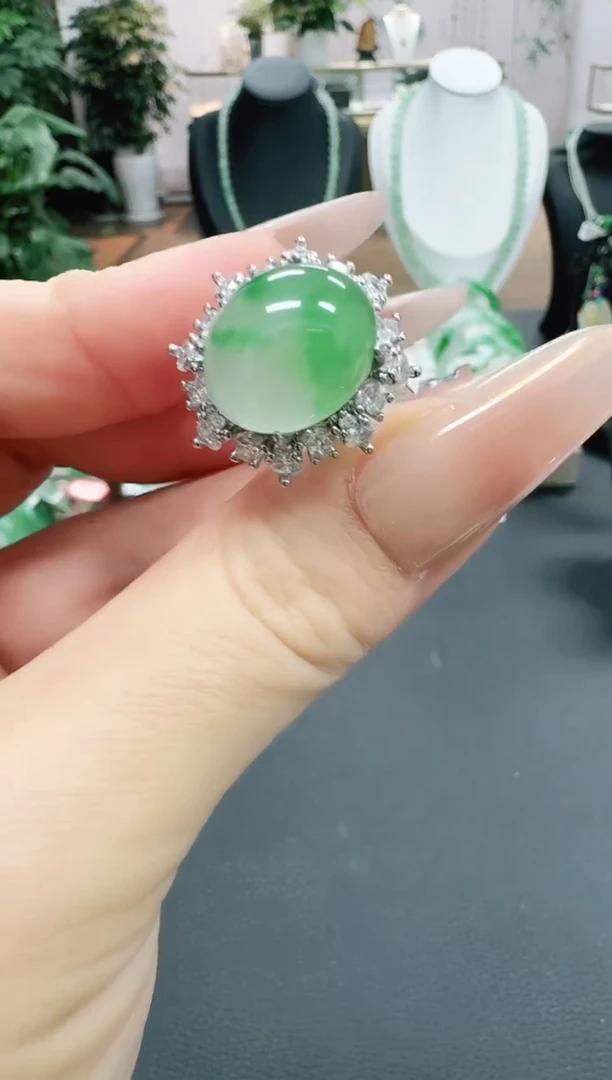 未镶嵌1石英质玉（非洲翠）/4319