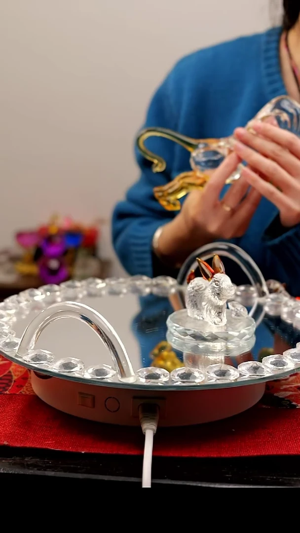 【闪购商品】琉璃拉丝棕底兔子摆件
