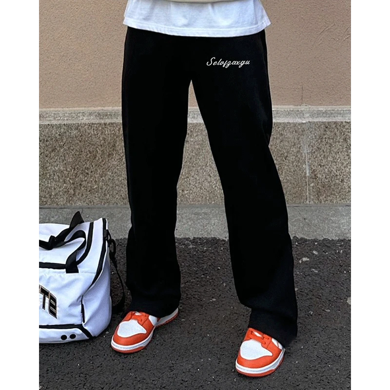 特大码300斤秋冬加绒加厚个性长裤男款宽松潮牌简约字母直筒卫裤