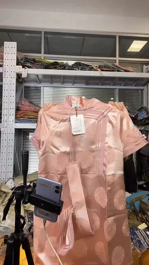 连衣裙  2XL码   125-135斤