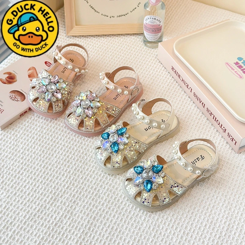 小黄鸭女童包头凉鞋2025新款公主水钻单鞋夏季百搭软底珍珠蝴蝶结