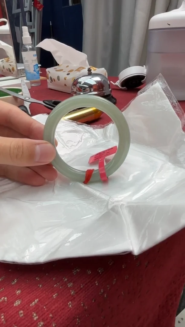 未镶嵌手镯（圆镯）翡翠翡翠手镯8