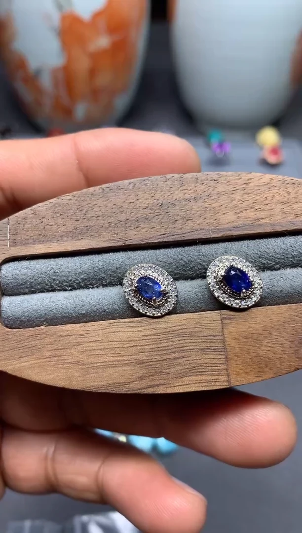 【闪购商品】蓝宝石耳饰未镶嵌W93（随机性发货只发一单）