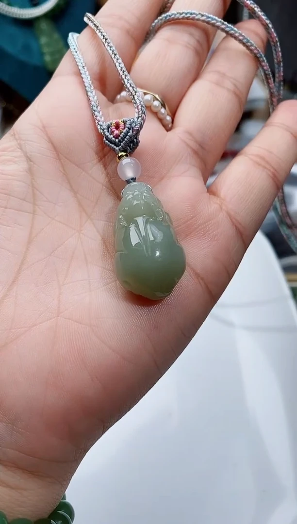 颈饰未镶嵌和田玉德**馨58一个德艺