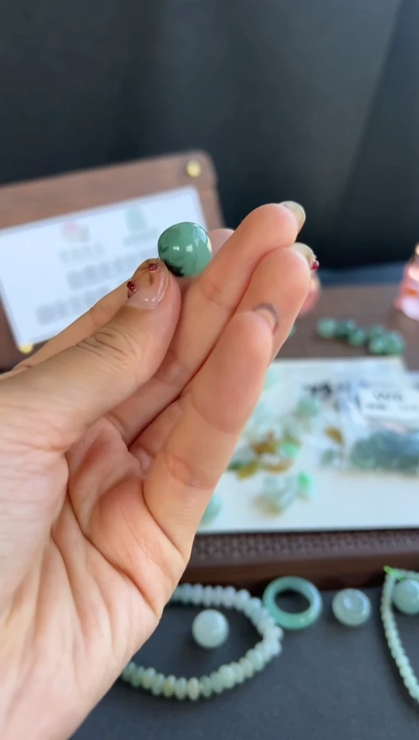 颈饰未镶嵌翡翠711买断
