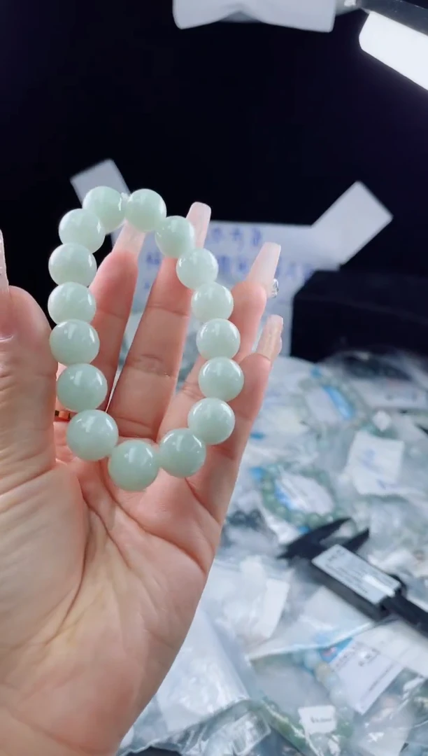 未镶嵌定制翡翠珠串