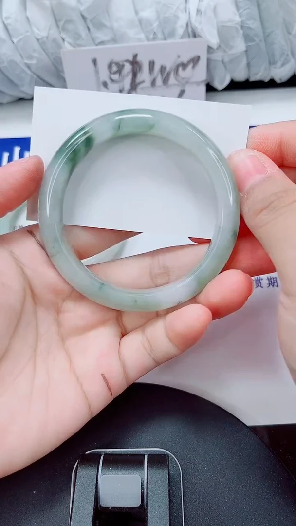 未镶嵌手镯石英质玉225-56/57