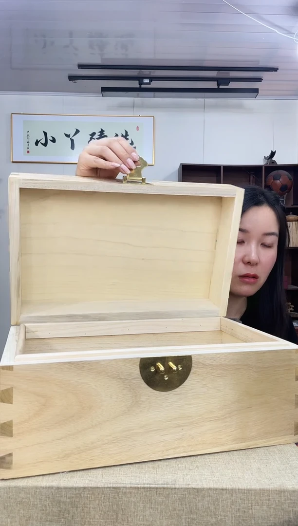 796香樟木40厘米大箱子木木