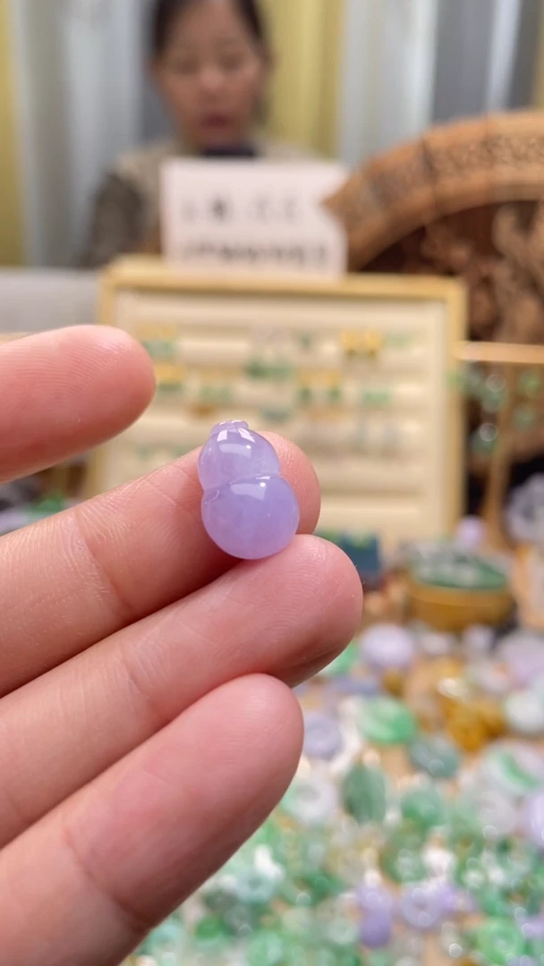 颈饰未镶嵌翡翠葫芦