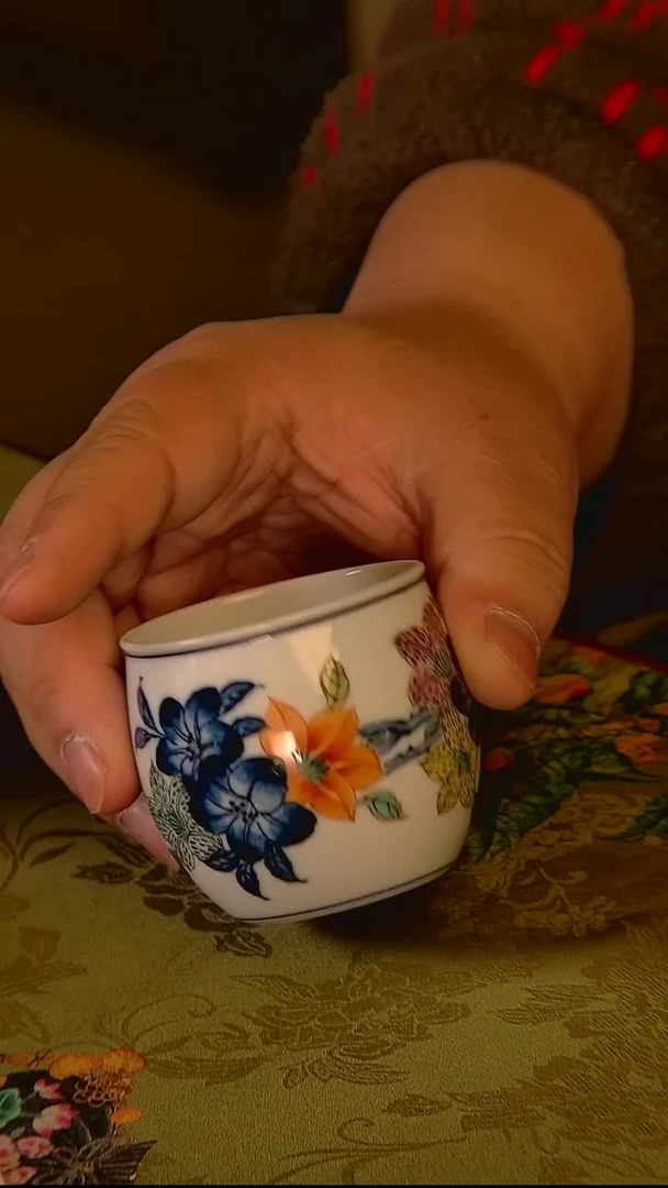 杯手工手绘杯杯很美丽