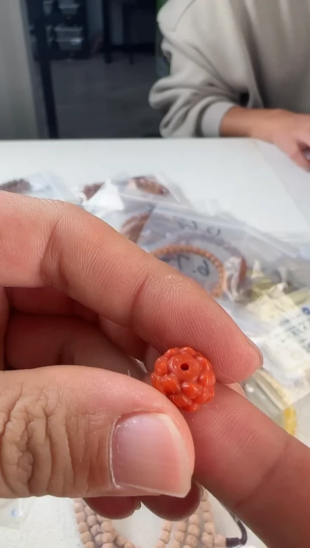 颈饰未镶嵌南红玛瑙10左右尺寸莲花座多样性发货发其中一个