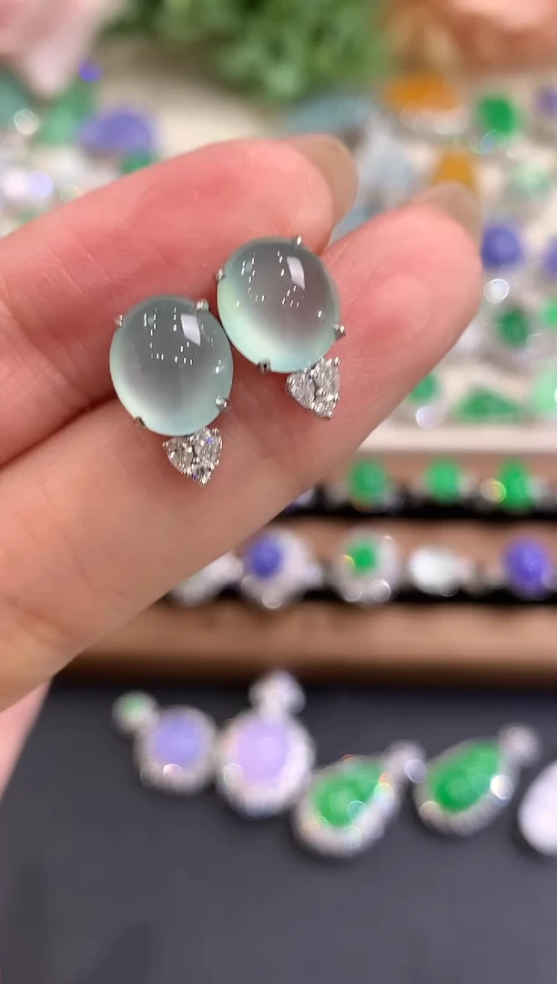 18K金镶嵌翡翠耳饰q77