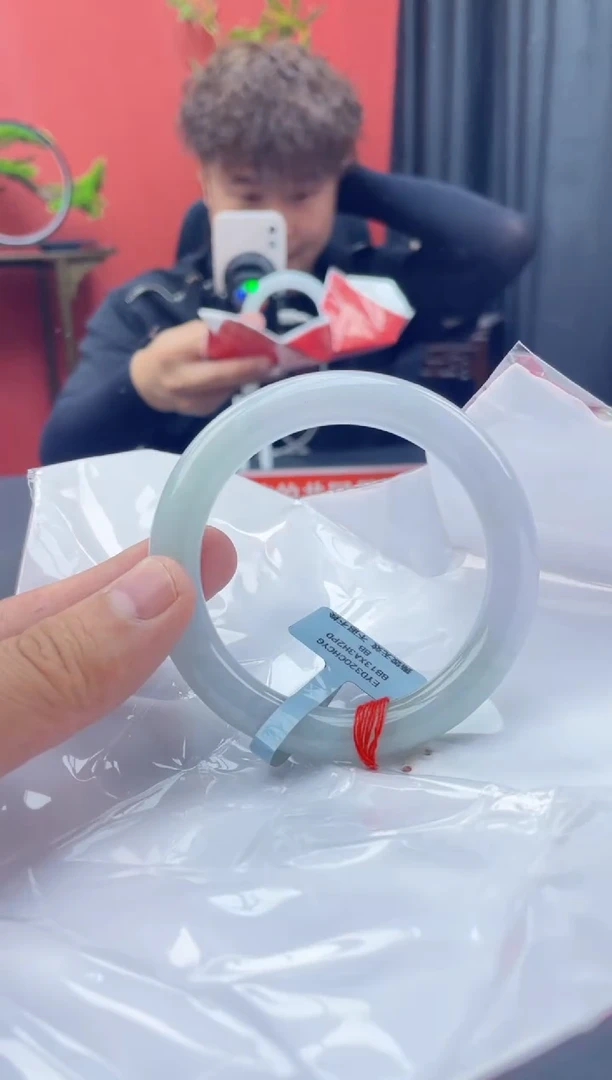 未镶嵌手镯翡翠10