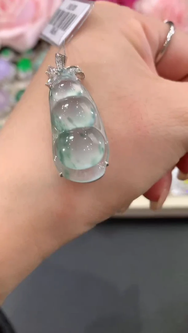 吊坠(不含链)18K金镶嵌翡翠n84