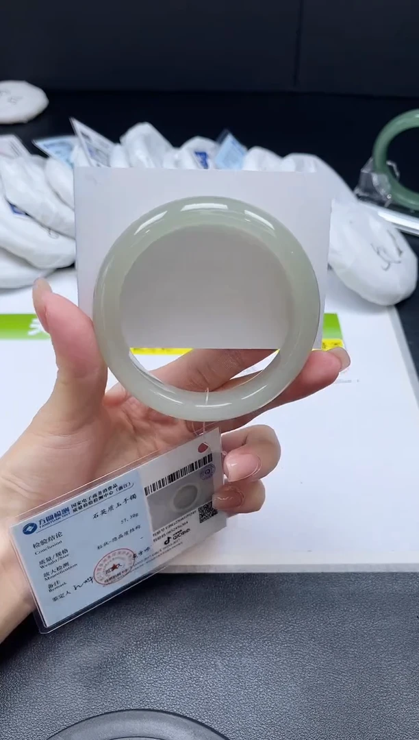 未镶嵌手镯石英质玉099-5859圈