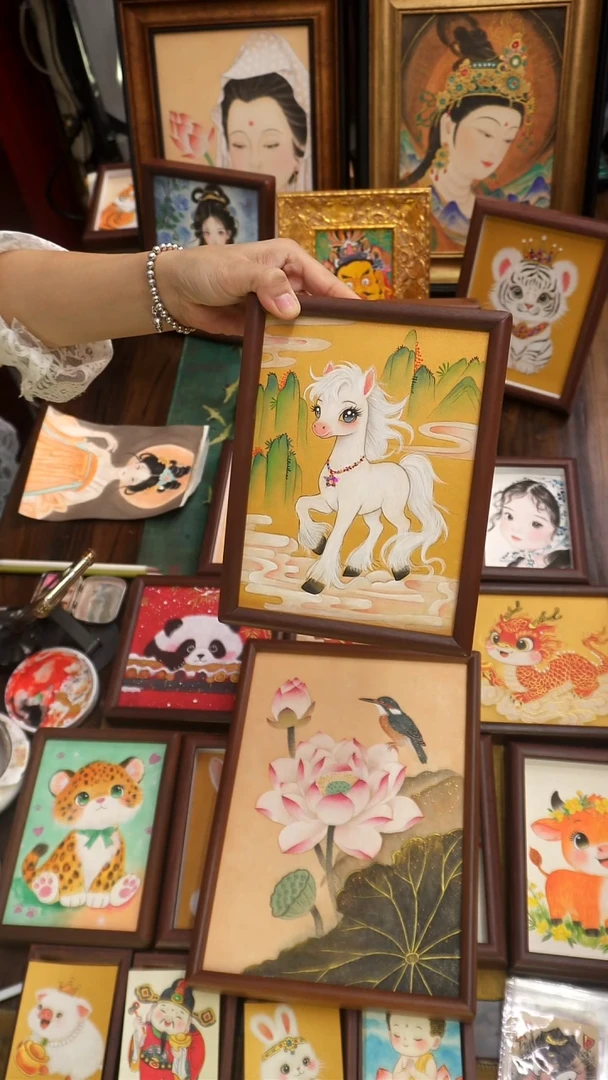 国画八寸可爱生肖111