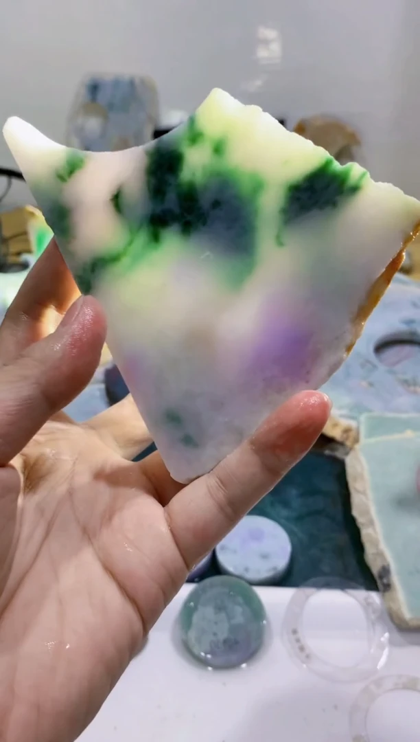 翡翠裸石江****陈0蒙0翡翠珠宝890