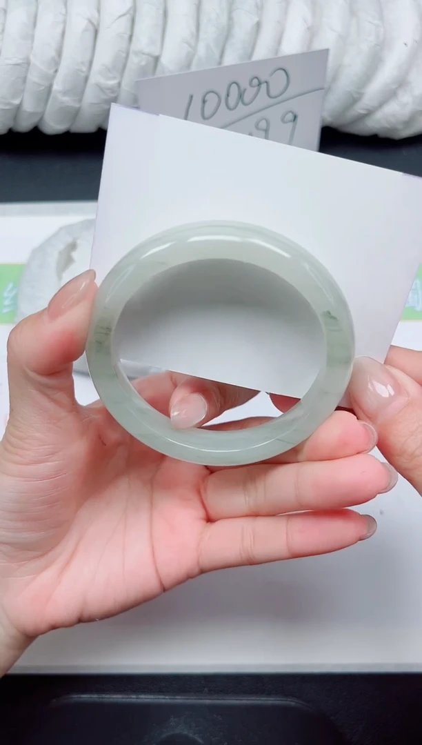 【闪购商品】石英质玉手镯未镶嵌125-55.9