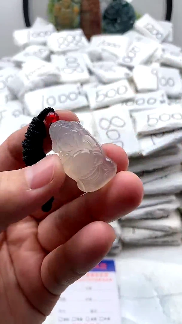 【闪购商品】玛瑙/玉髓颈饰未镶嵌财神