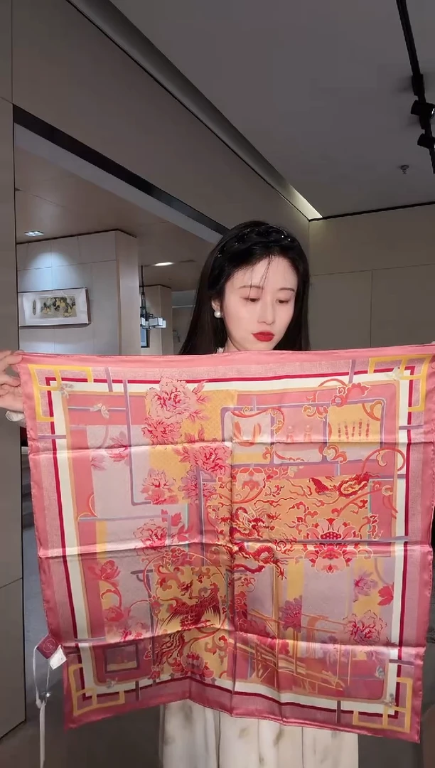玫***事万锦云萃 真丝方巾（65方）
