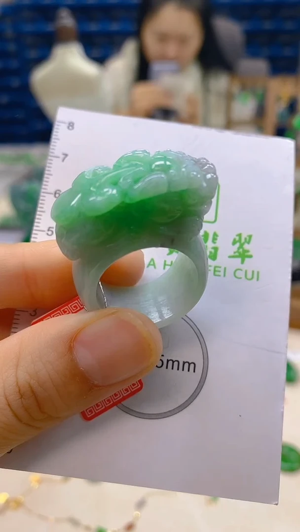 颈饰未镶嵌翡翠新号开播 全场乱卖