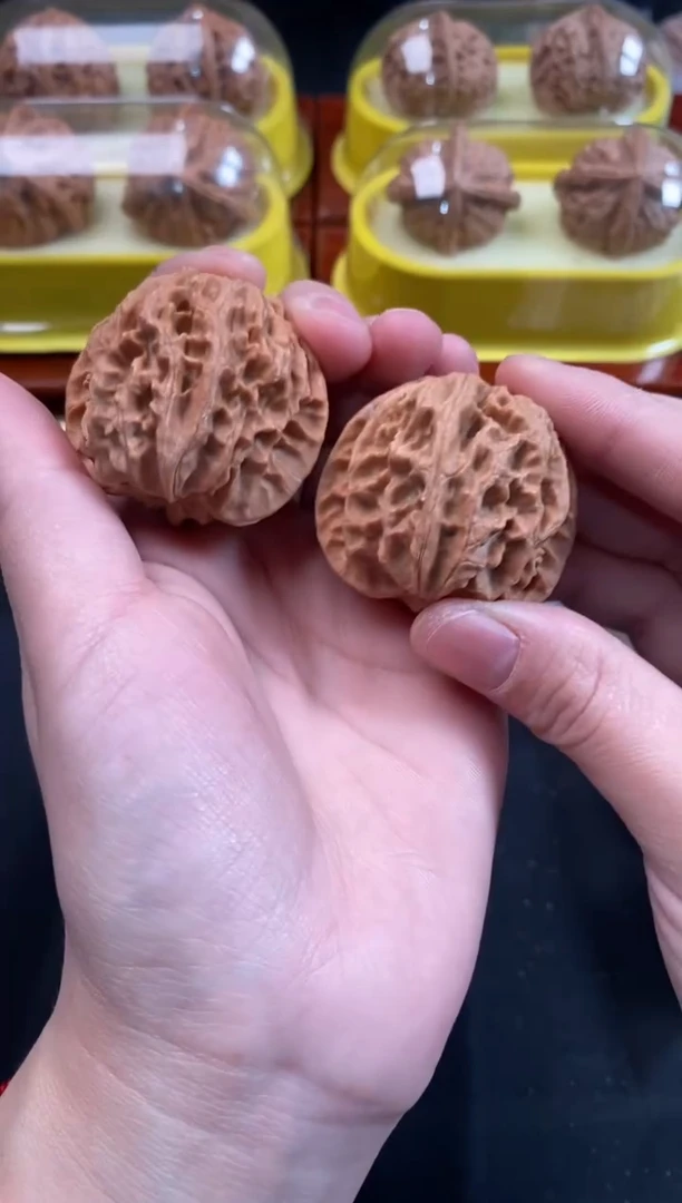 把件文玩核桃苹果园39尺N069