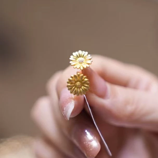 【巧玲专属】足金999小雏菊耳钉 经典时尚百搭 2.98